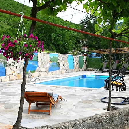 빌라 Gazdinstvo Vukanovic - Kuca Za Odmor 트레빈예